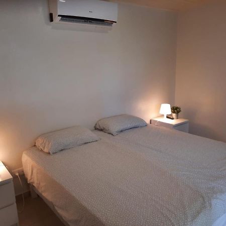 Tamarinde Appartment Willemstad Bagian luar foto